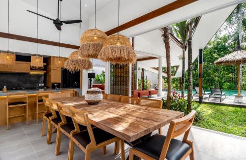 Pejeng Kawan Villa | Villa Crazy Roof by BaliSuperHost