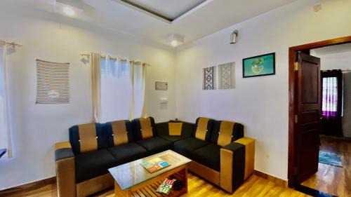 Kunnathidavaka Casa | Villa Cresta with Outdoor & Indoor pool 3bhk
