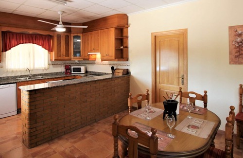 Crevillente Villa | Villa Crevillent, 3 dormitorios, 7 personas