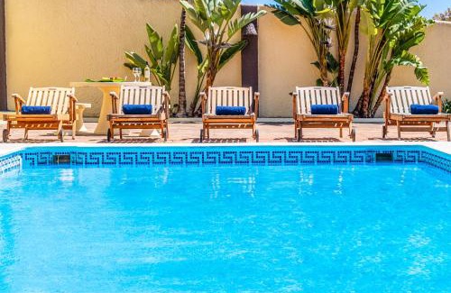 Montechoro Villa | Villa Crisandra by Algarve Vacation