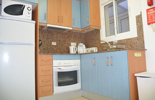Los Nietos Apartamento | Apart. bajo, wifi gratis, tv satélite, barbacoa, piscina comunitaria