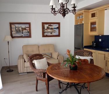 Montecorto Apartamento | Villa Cultural MONTELUCÍA