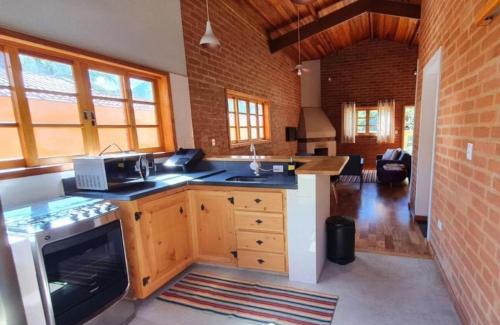Sao Bento do Sapucai Villa | Villa da Serra - Casa 02