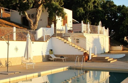 Caronia Otro | Villa Dammuso en Sicilia con piscina infinita y vista panorámica impresionante