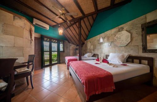 Samplangan Villa | Villa Dandan Bukit