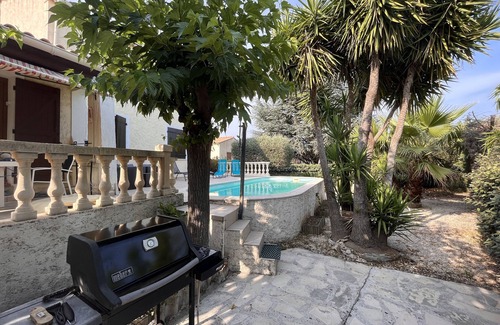 La Farlede Casa | Villa de 8- 10 Personnes Avec Piscine Privée, Proche du Centre-ville