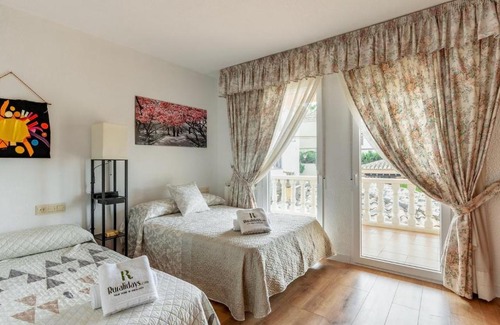 Gojar Casa | Villa de la Acacia Gójar by Ruralidays