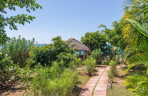 Treasure Beach Villa | Villa de la Sable situada a orillas del mar.