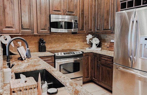 Oro Valley Condominio | "Villa de Lamour™" Luxury Resort Vibes