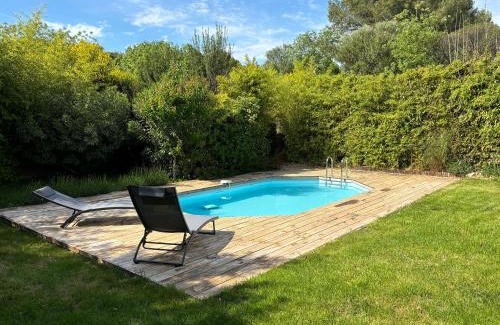 Villeneuve-les-Avignon Villa | Villa de vacances nichée dans la Garrigues, à 10 minutes d'Avignon