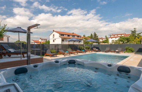 Musalez Villa | Villa Deep Blue Porec nearby Porec – Crovillas GmbH