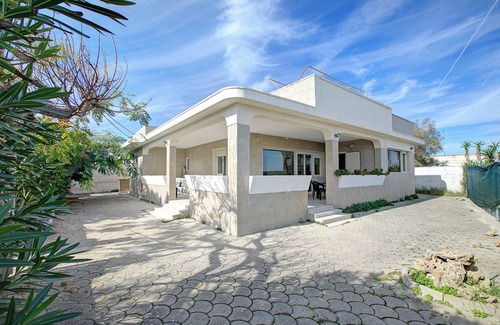 Giorgilorio Casa | Villa Dei Fanti On The Sandy Beach, Lecce, Italy