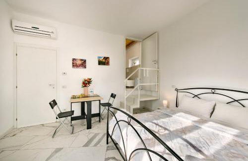 Borgo Milano Apartamento | Villa Dei Sogni - Camera accesso indipendente Vicino Ospedale Borgo Trento Fiera Arena di Verona
