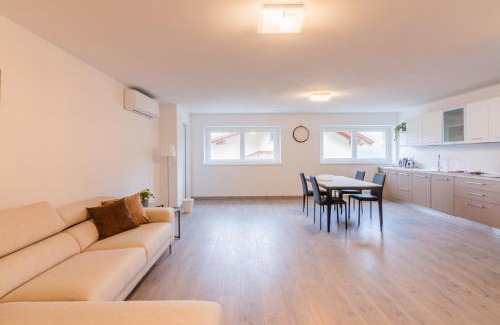Calozzo Apartamento | VILLA DEI VENTI - FOHN APARTMENT by Curtiaffitti