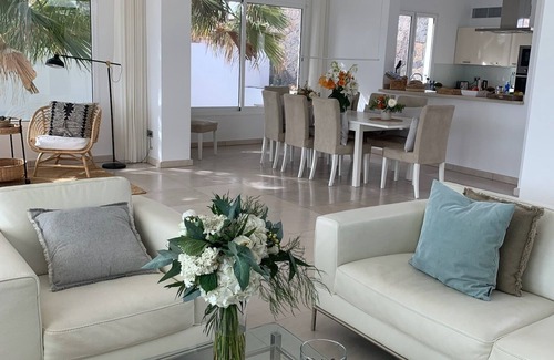 Playa del Cable Villa | Villa del Mar - Luxury Beach House