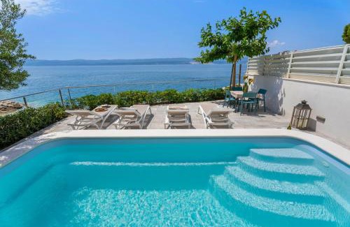 Medici Villa | "Villa Del Mar" Beach Villa