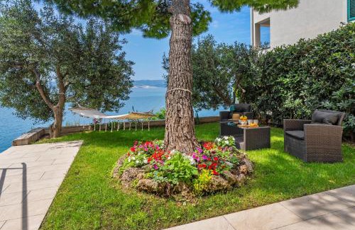 Medici Villa | "Villa Del Mar" Beach Villa
