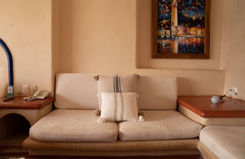 Zihuatanejo Hotel | Villa del Pescador