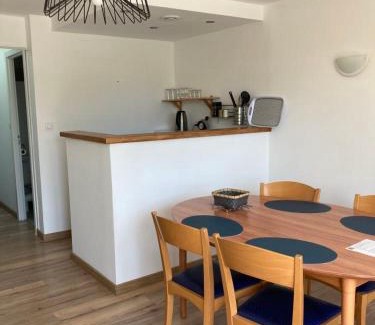 La Flotte Casa | VILLA DEL RE 3 face à la piscine