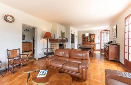 Arthez-d'Asson Casa | Villa Delb - Vistas a la Montaña, Piscina Privada y Wi-Fi