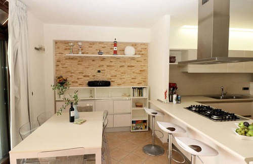 Briatico Villa | Hermosa villa a 30 metros de la playa para 7 personas.