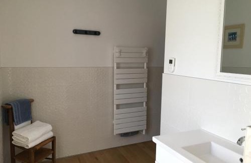 Cremieu Cama Y Desayuno | Villa des Contamines