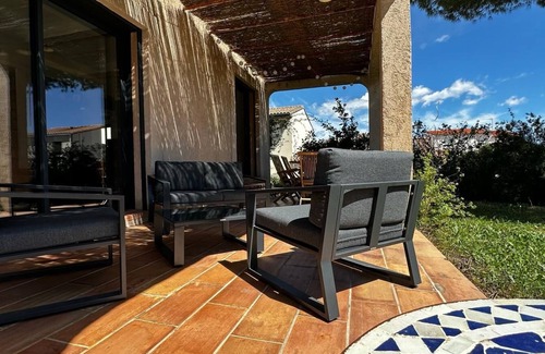 Juvignac Villa | Villa des Oliviers : les Oiseaux, la Piscine...la Ville et la mer Juste à Côté