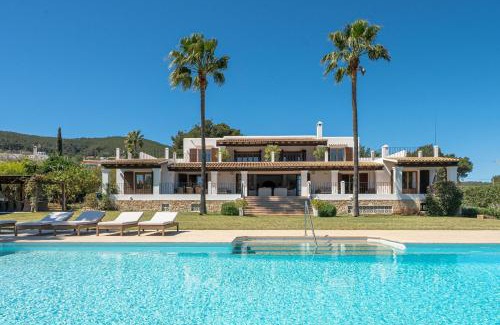 Santa Eulalia del Río Villa | Villa Des Riu