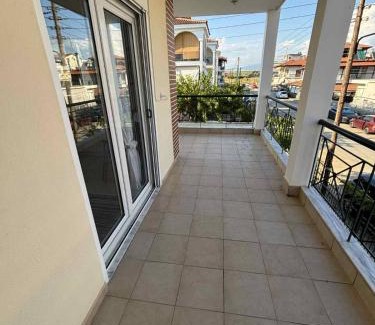 Paralia Dionysiou Apartamento | Villa Dina