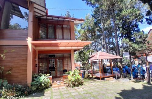 Parongpong Villa | Villa Dinar Tulip VIB