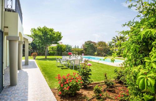 Svoronata Villa | Villa Dionysus