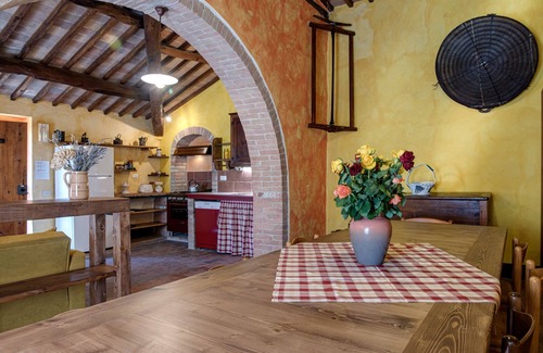 Murlo Villa | Villa Dipendenza, holding histórico con maravillosa piscina