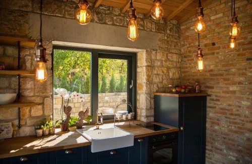 Saints Constantine and Helena Casa | Villa Dolce Vita - Vintage