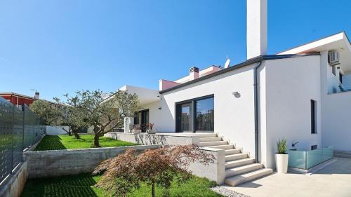 Kastel Casa | Villa Dolcea by Villas Holiday
