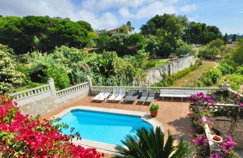 Lloret de Mar Chalet De Esquí | Villa Dolcedo