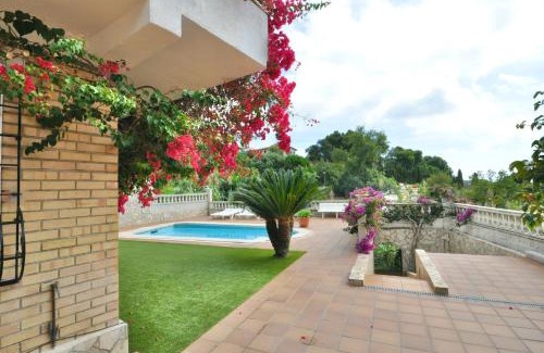 Lloret de Mar Chalet De Esquí | Villa Dolcedo