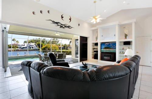 Pelican Villa | Villa Dolphin