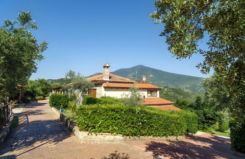 Stella Cilento Villa | Villa 'Don Elio Con Spa Privata' con vistas a la montaña, Wi-Fi y aire acondicionado