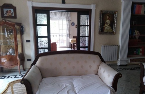 Gela Casa | Villa Donatello