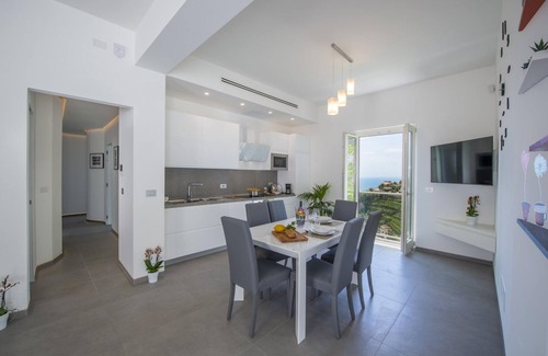 Pogerola Villa | Villa Donna Rachele - Sea View Jacuzzi and Free Parking