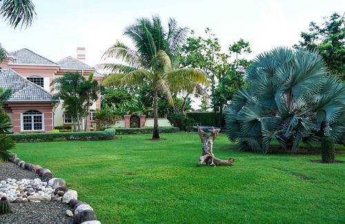 Mammee Bay Villa | VILLA DORA MAE ES UNA ACLAMACIÓN DE ELEGANCIA Y SOFISTICACIÓN!