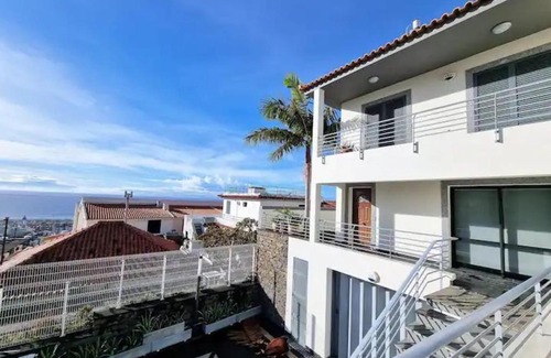 Imaculado Coracao de Maria Casa | Villa dos Saltos - Sea View
