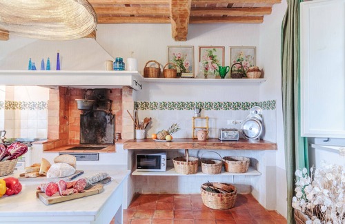 Orentano Villa | Villa Drago