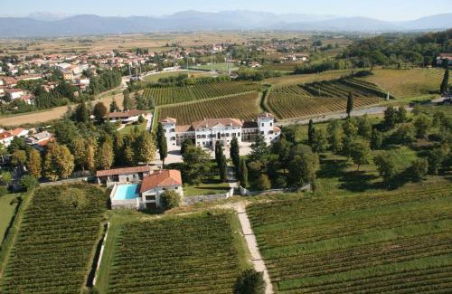 Buttrio Cama Y Desayuno | Villa Dragoni