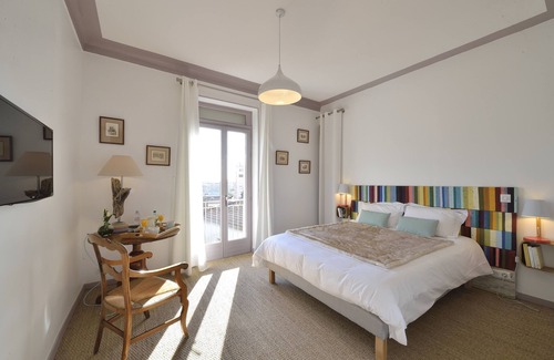 Riou - Petit Juas - Av de Grasse Cama Y Desayuno | Villa du roc fleuri