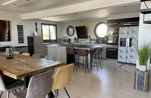 Santec Villa | VILLA DE LUJO DE PIE 14 PISC INT 29 ° ROSCOFF 100M VISTA AL MAR Y PLAYA SURF