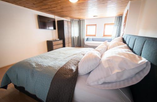 Myto pod Dumbierom Casa | Villa Ďumbierka - B&B, wellness, brewery, ebikes