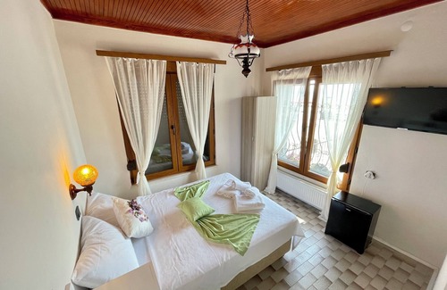 Erdek Cabina | Villa Ece Pension