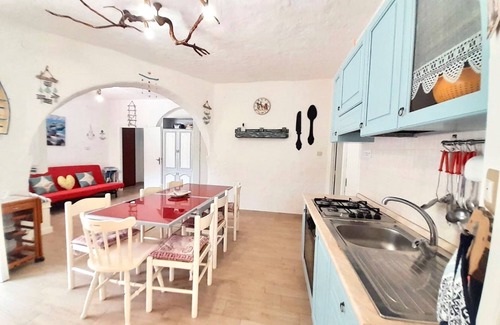 Platamona Villa | Villa Eden Beach, para 10 personas, a 50 metros de la playa, con jardín