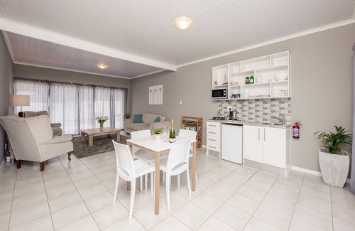 Elgin Apartamento | Villa Eika